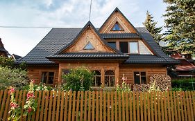 Spacious Tatra Retreat For Families & Groups Of Friends